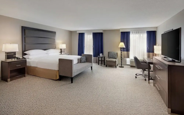 DoubleTree by Hilton Richmond Airport