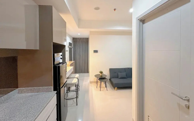 Modern Suite 1Br At Grand Sungkono Lagoon Apartment