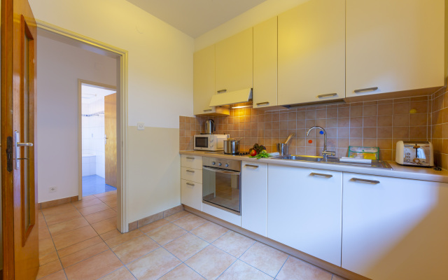 Garden on the lake 2