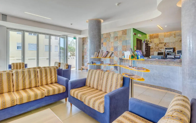 Hotel Ambassador