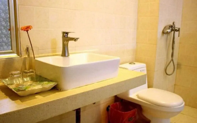 Jinzhou Yueyuan Hotel