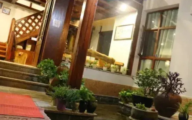 Tianjia Courtyard Inn