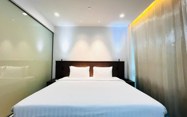 Civic Horizon Hotel & Residence