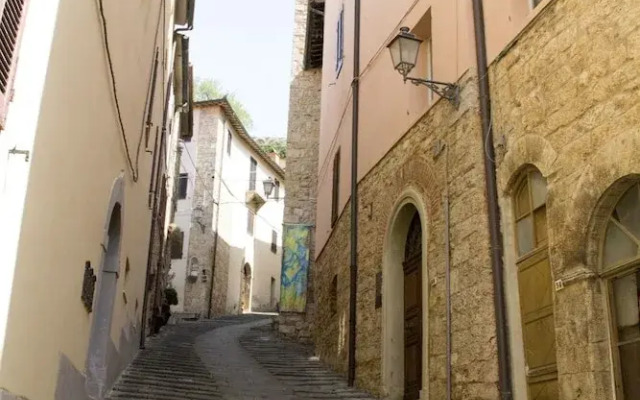 Rustic Tuscan Style Apartment