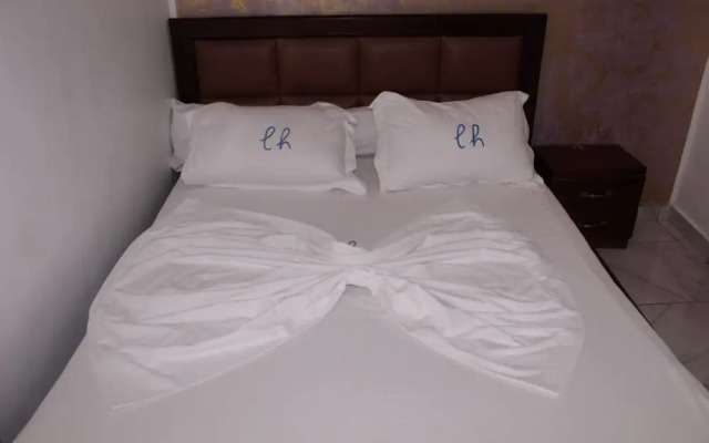 Elu Hotel Chambre Deluxe - Bonamoussadi