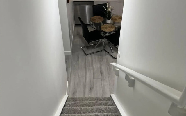 Beautiful 2 bedroom home away from home