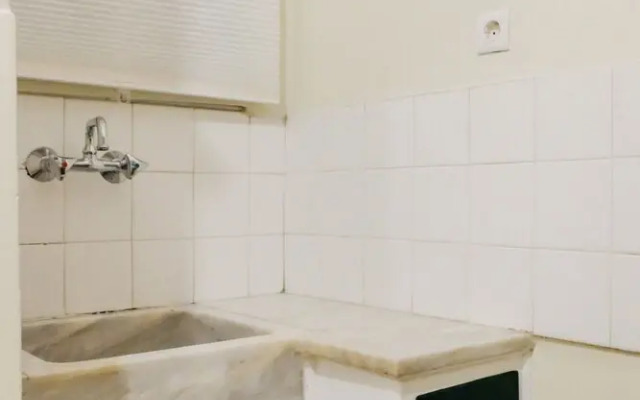 Newly Renovated Athenian Apt