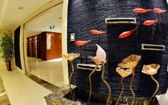 Huanuo Xinjinglun International Hotel