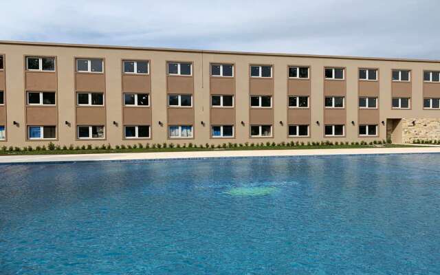 Days Inn By Wyndham Zarate