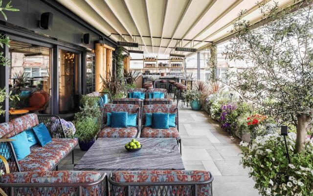 Novotel Istanbul Bosphorus