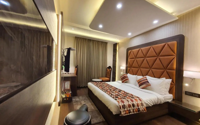 Hotel Makhan Residency
