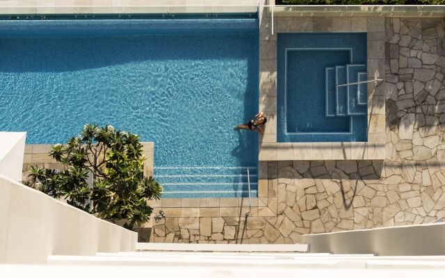 The Ritz-Carlton Residences, Waikiki Beach