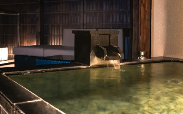 Omuro no Mori Gyokusui - 13 years or older -