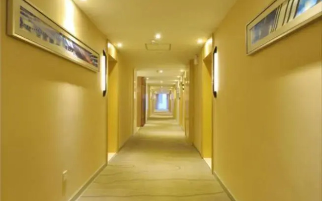 City Comfort Inn Wuhan Julong Avenue Metro Station