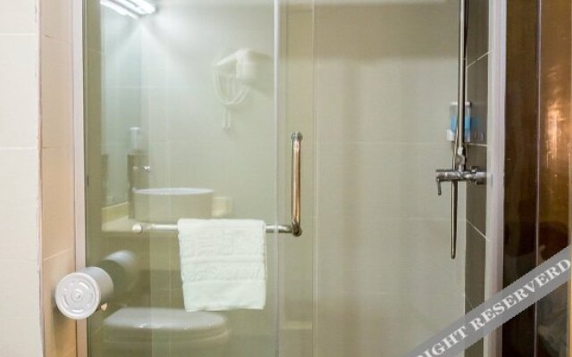 Weizhou Island Gold Coast Hotel (South Bay)