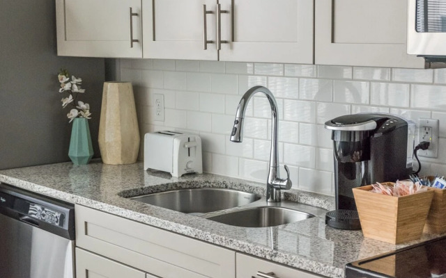 FRONTDESK Uptown Apts with City Views Charlotte