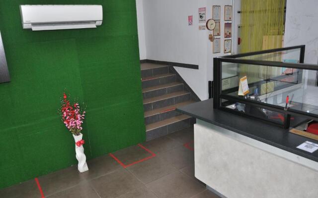 Kuching Transit Inn