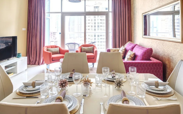 Luxury Staycation - Continental Tower