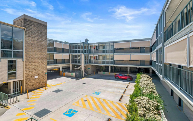 Quality Inn Sunshine Haberfield