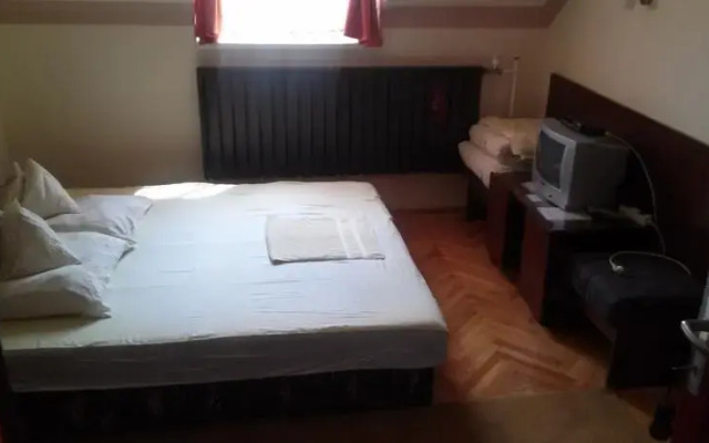 Flamingó Panzió