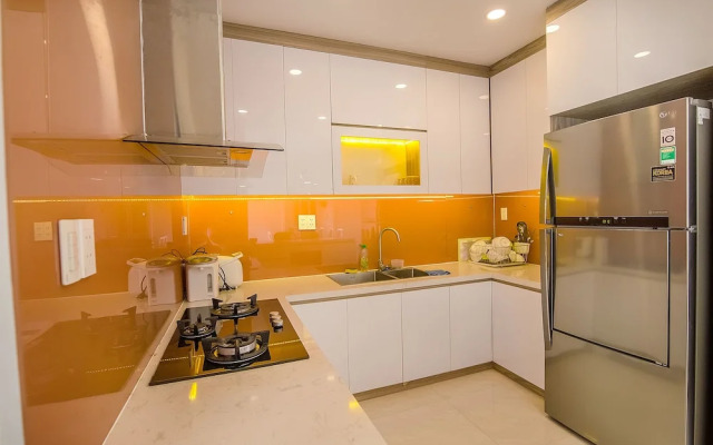 Henry Apartment Sunrise City