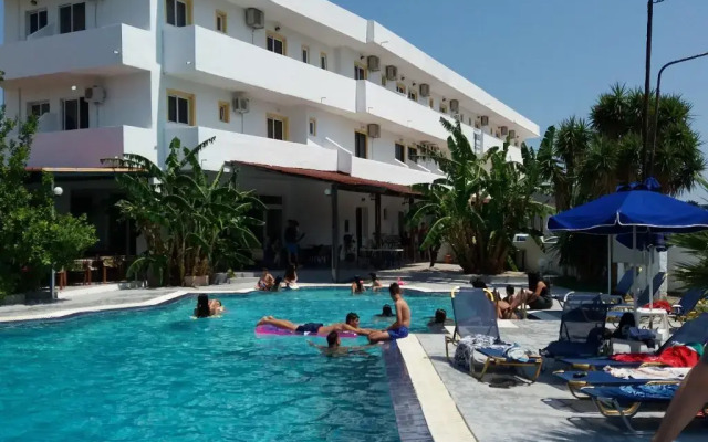 Sotirakis Hotel Studios