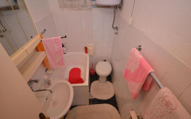 Apartments Kat - 80 m from beach