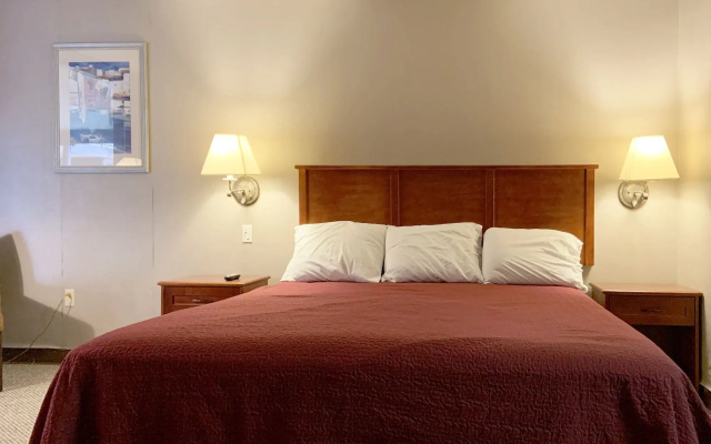 Paris Inn and Suites