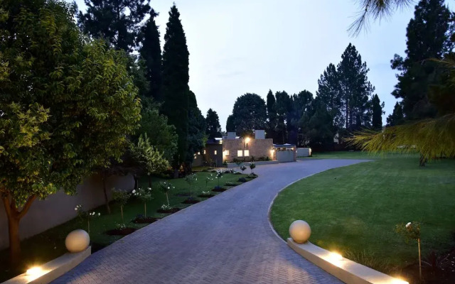 Five O'clock Zen Boutique Guest House