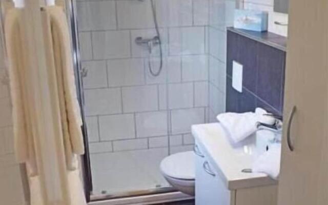 M13 Hotel