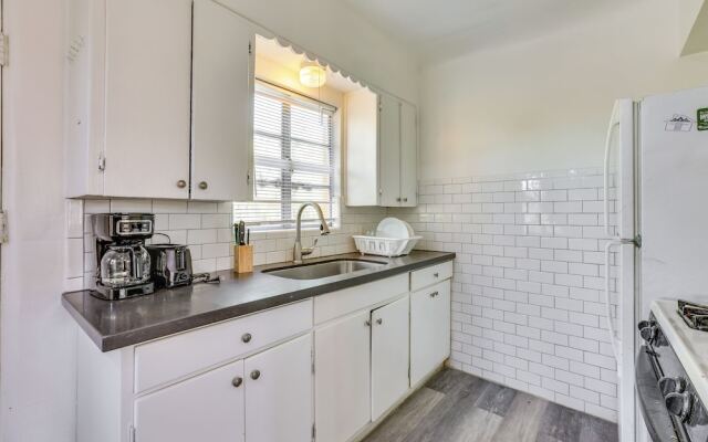 Pet-friendly Condo < 1 Mi to Phoenix College!