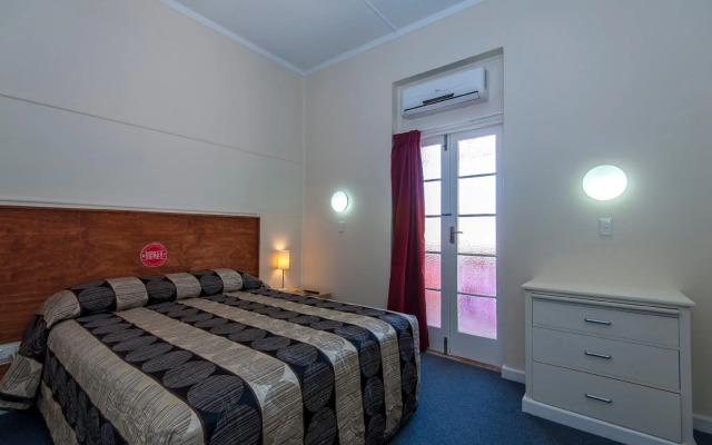 North Gregory Hotel