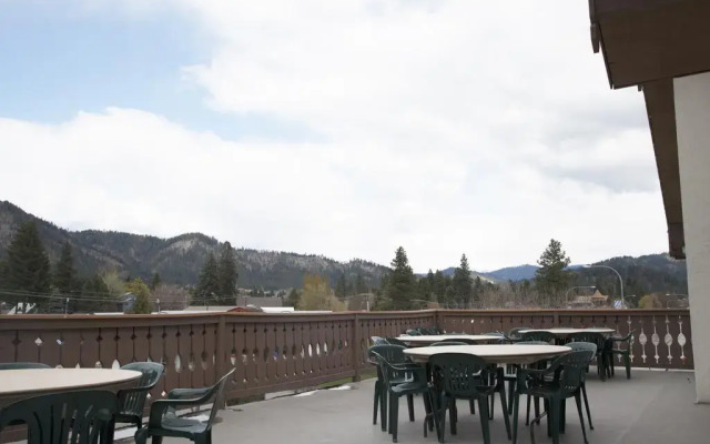 Fairbridge Inn & Suites