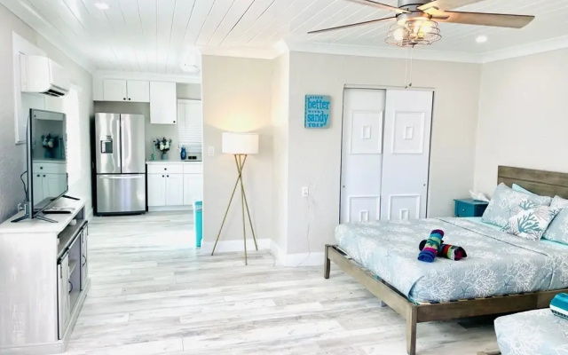 Fairway Getaway Apartments