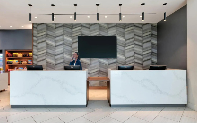 Crowne Plaza Suites Arlington by IHG