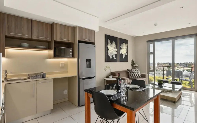 Easy Stay - The Tyrwhitt