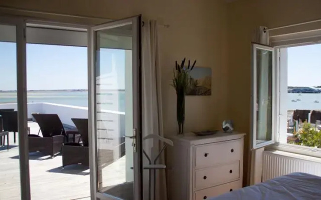 Hotel La Maison sur l'Eau