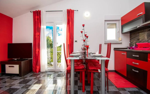 Apartments with pool in Pula,Croatia