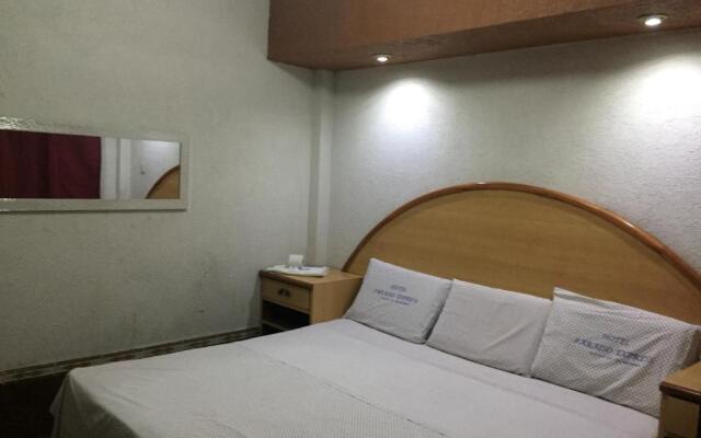 Hotel Paraiso Express