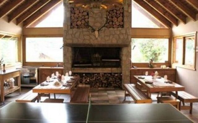 Las Morillas Huemul Lodge