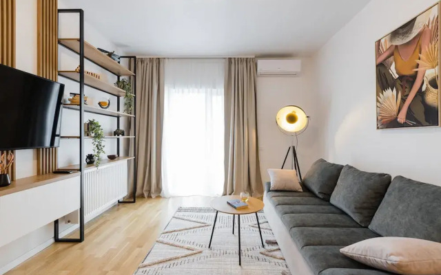 Apartment Ensity