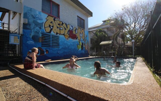 Asylum Cairns Hostel