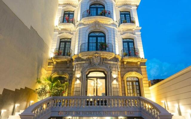 le Jardin Secret Hotel