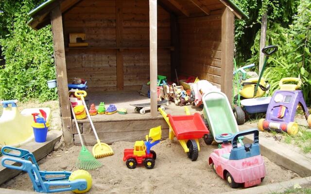 Plush Apartment with Garden in Bastorf