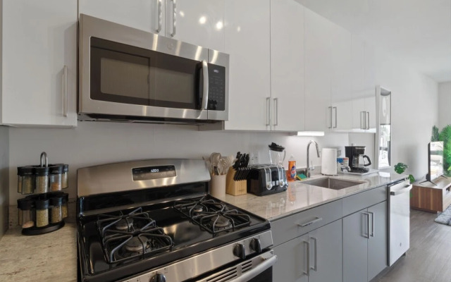 New & Modern  Lux City Escape