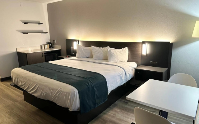 Studio 6 Suites Louisville, KY – Airport/Expo Center