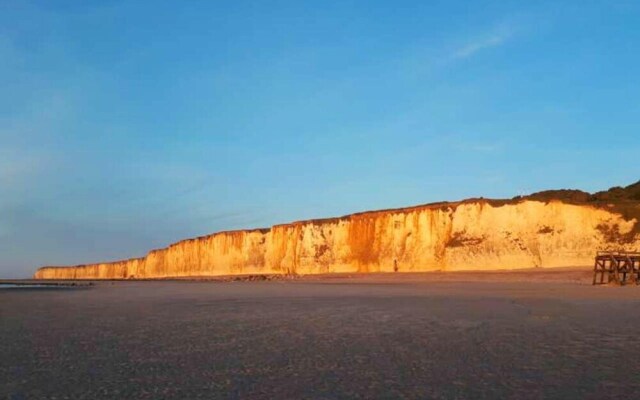 Studio in Veules-les-roses, With Wifi - 900 m From the Beach