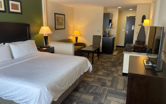 Holiday Inn Express & Suites Pekin (Peoria Area) by IHG