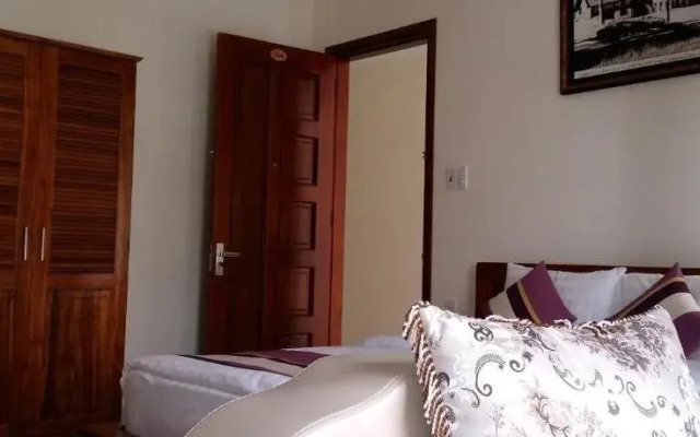 Hoang Quan Hotel