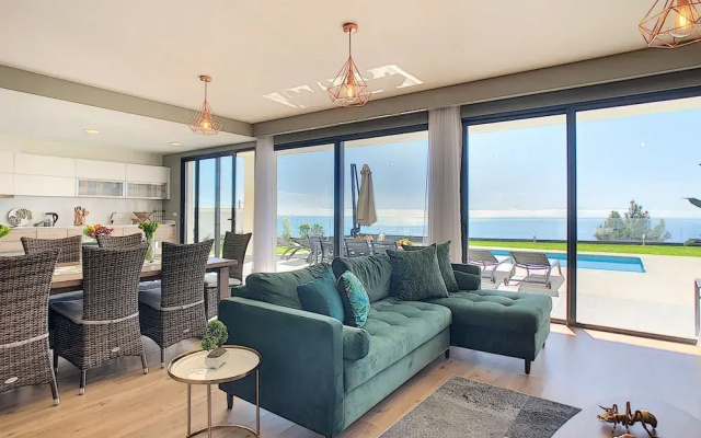 Villa Relaxing View by MHM